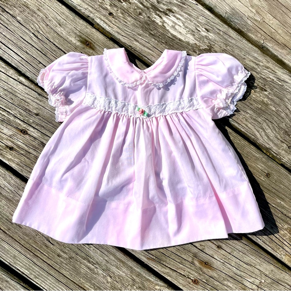 Vintage Baby Girls Summer Dress Pink Puff Sleeved Peter Pan Collar Rosebud Lace